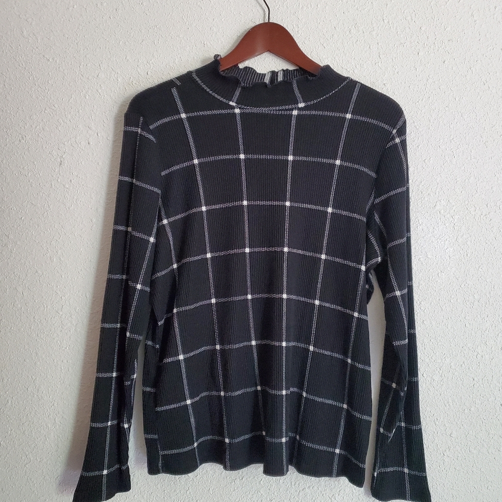 Maurices Maple Mock Neck Top
